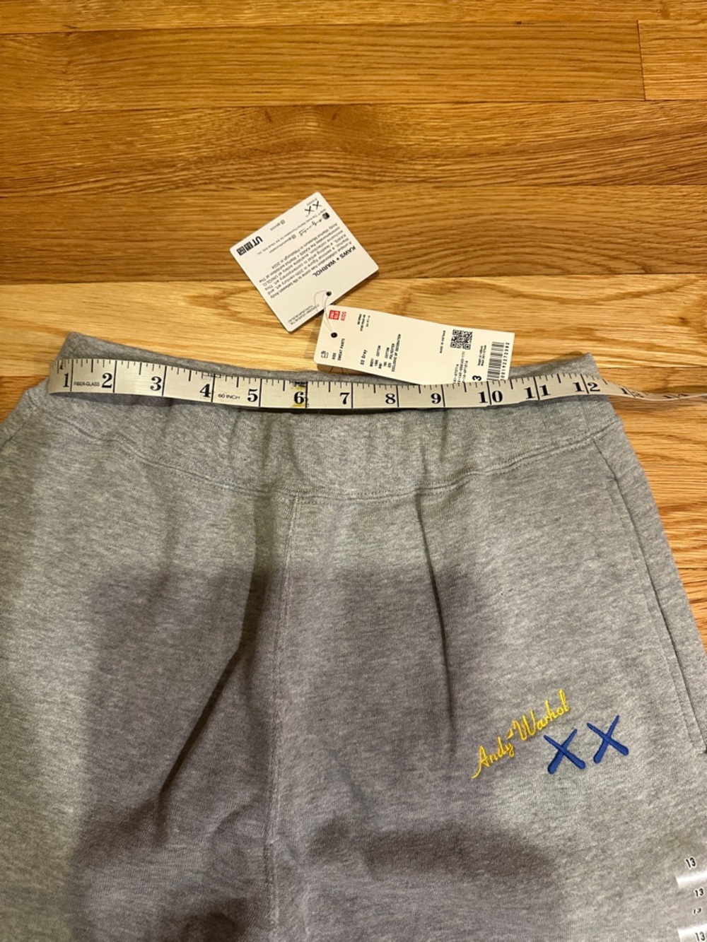 Uniqlo Kaws + Warhol collaboration gray Kids Sweatpants NWT streetwear size 13 - Picture 11 of 14
